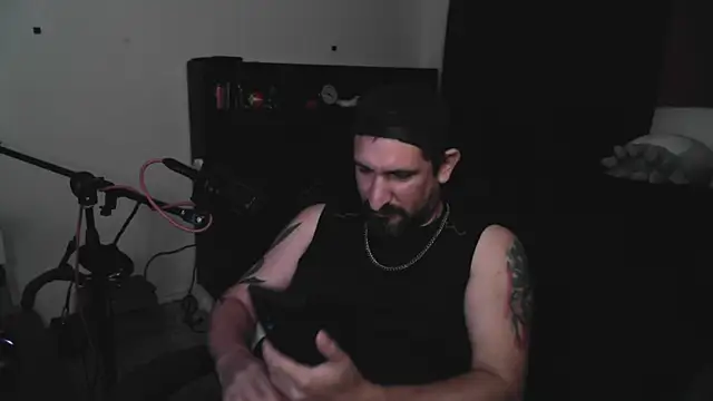 DevilPup75_ élő XXX-chatje