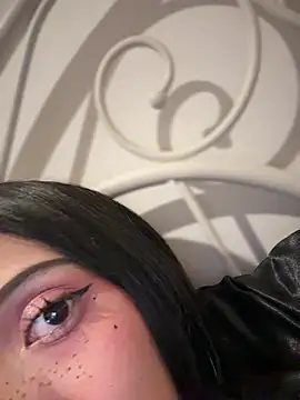 JIORYOvO Chat XXX in diretta