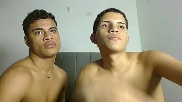 Jose_And_Daniel live XXX chat