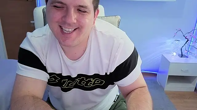 JasonJacks Adlı Modelin Canlı XXX Sohbeti
