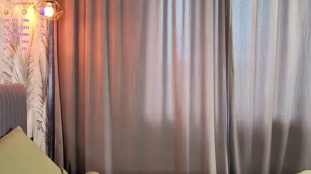 ElvinaRose Chat XXX in diretta