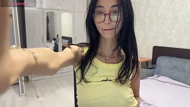 newfrommacau Live XXX-chat