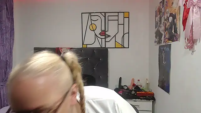 emperabigbootybigass Chat XXX live