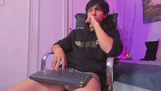 Tyler_durtenのライブXXXチャット