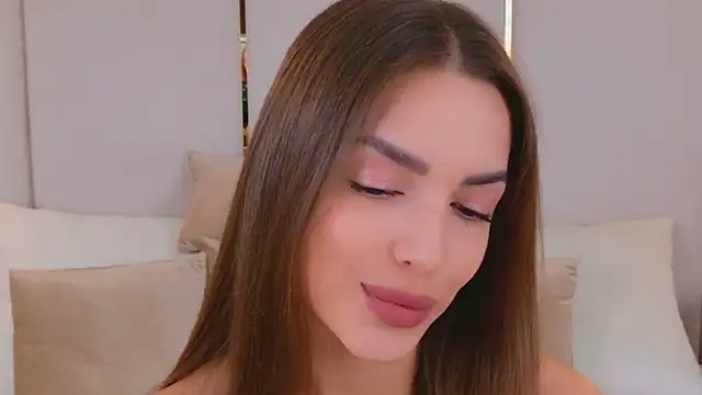 BellaHalles Live XXX Chat