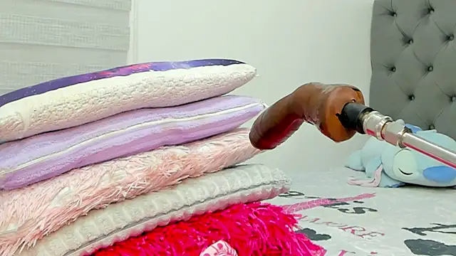 Chat +18 de Elizabeth_18_ ao vivo