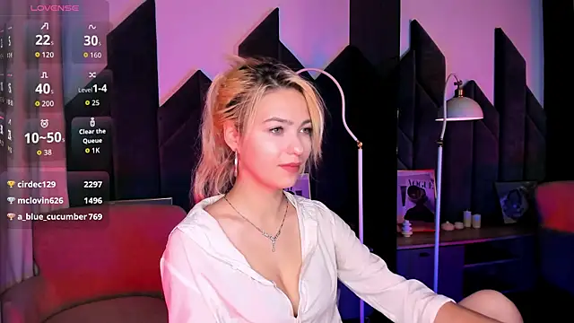 צ'אט XXX בשידור חי של AlysiaSun_