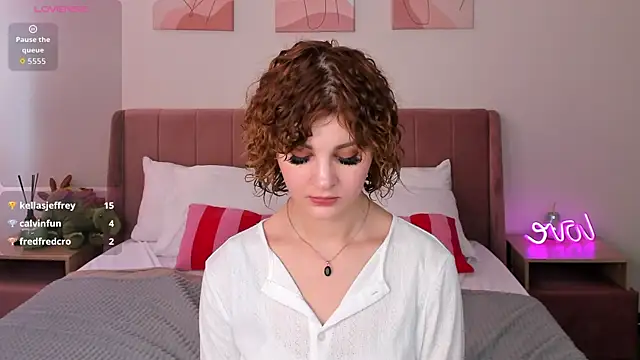 Chatroom XXX en direct de Kira__Fluffy