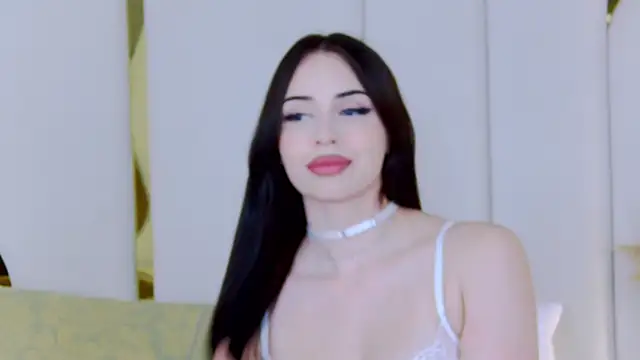 Betty_Bridge Adlı Modelin Canlı XXX Sohbeti