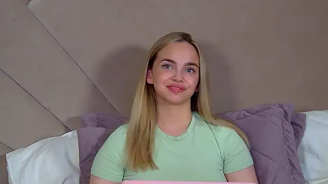 AnitaVenture Chat XXX in diretta