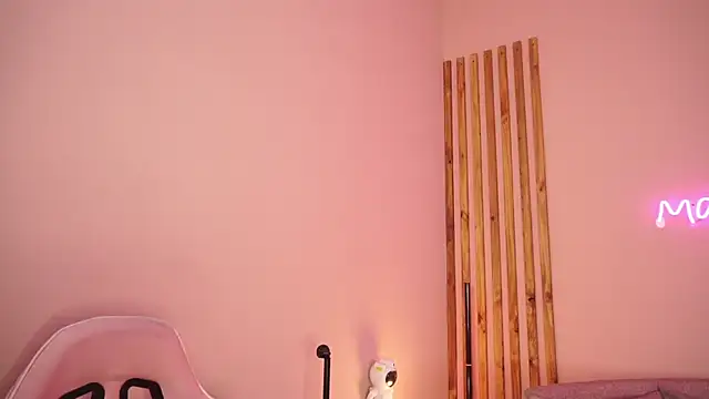 MadeleineSanez Adlı Modelin Canlı XXX Sohbeti