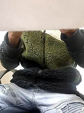RETURNOFTPNUTS Pertunjukan Webcam