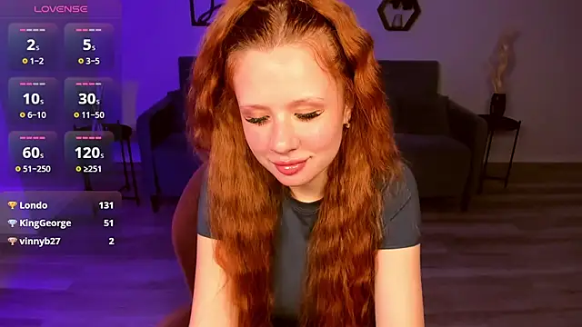 دردشة AuroraBabyDoll الجنسية المباشرة