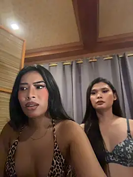 hugecock_tamira's Live XXX Chat