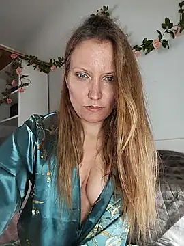 Онлайн чат XXX Candy_Cougar