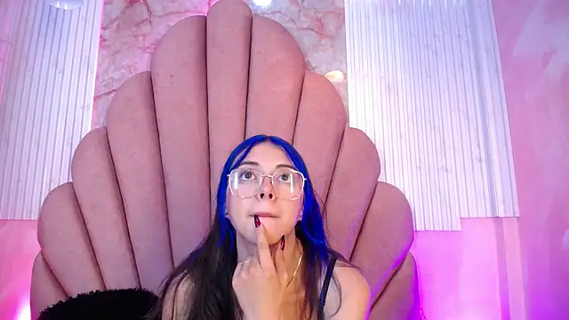 Kyomi_Hunt Chat XXX in diretta