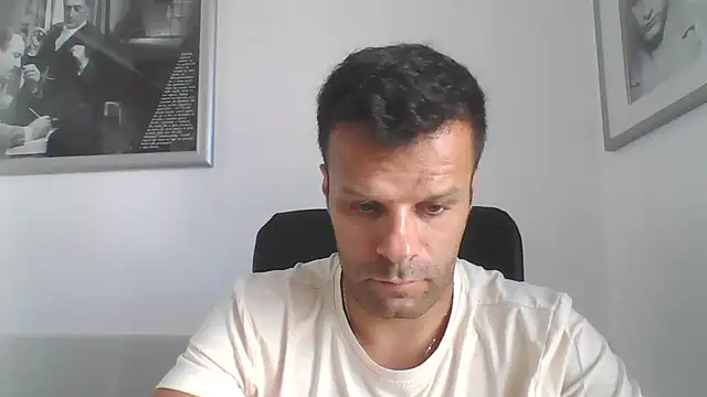 Онлайн чат XXX FROCETTO93