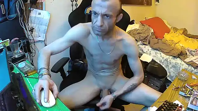 Aktorihann Chat XXX in diretta