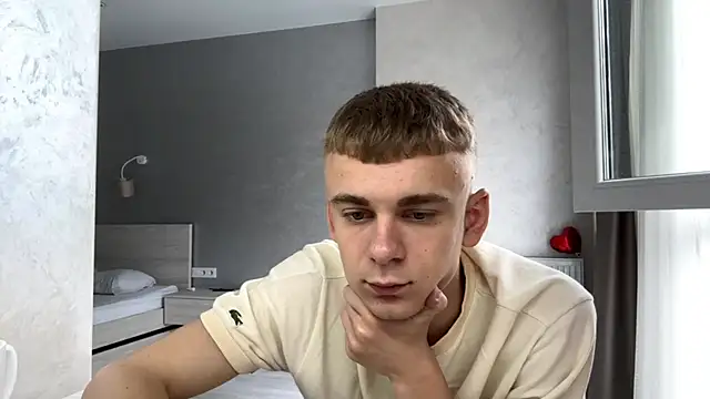 Онлайн чат XXX SoloFury
