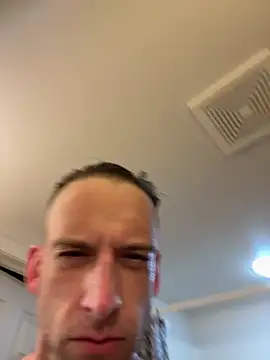 Онлайн чат XXX thierrybae