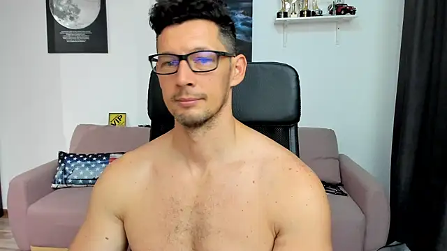 BrutusK08n Live XXX chat