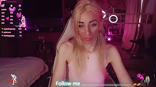 AnnieGOld_: απευθείας συνομιλία ΧΧΧ