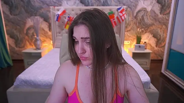 Chat XXX en directo de EmmyCharmm