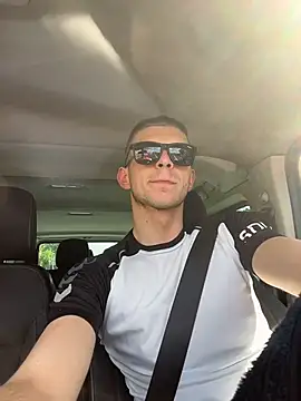 XXX chat uživo modela VelvetKingg