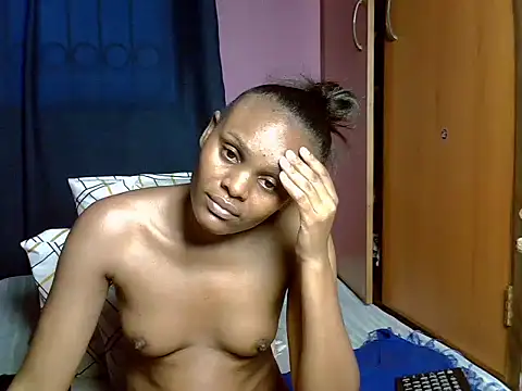 Queen_petite_ Live XXX-Chat