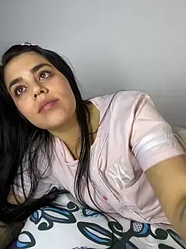 sophyy_white লাইভ XXX চ্যাট