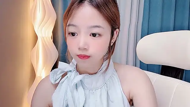 Yany520 লাইভ XXX চ্যাট