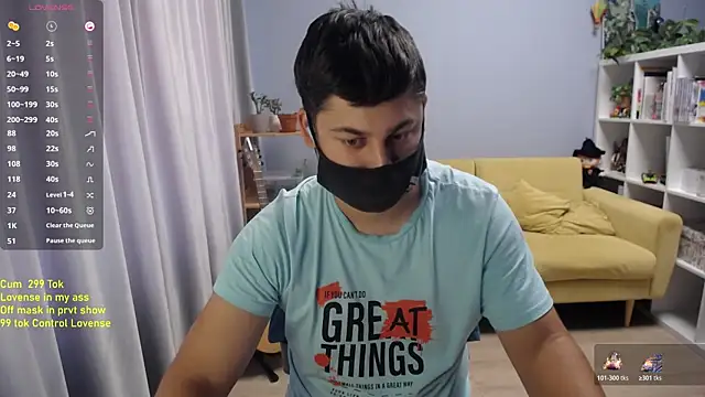 Tomguys live XXX chat