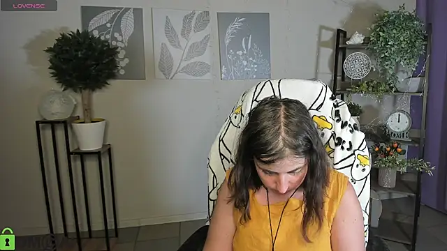 Chat +18 de MartaEdams ao vivo