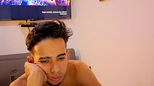 XXX chat uživo modela alexandro260