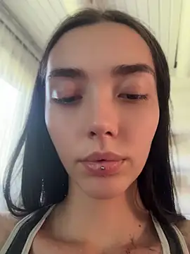 HoTMiA666's Live XXX Chat