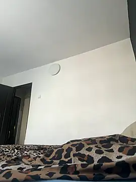 Chat +18 de MikyVesela ao vivo