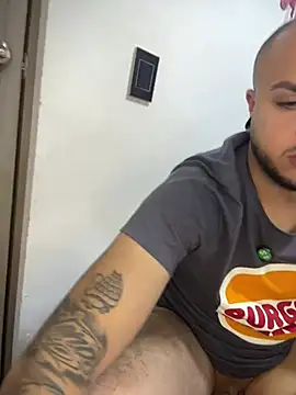 Chat +18 de ladyandnico ao vivo