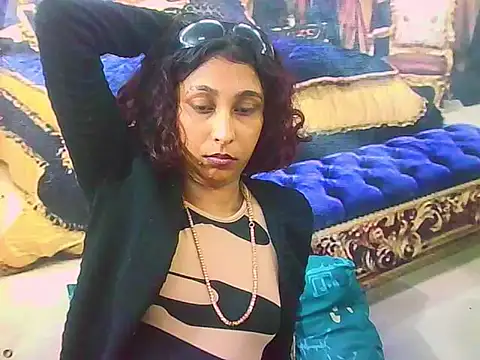 IndianSexyButt's Live XXX Chat