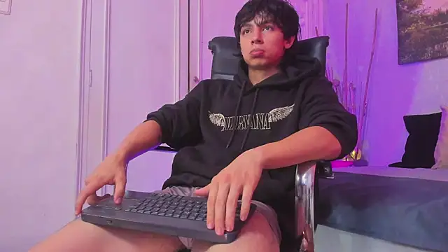 Živý XXX chat Tyler_durten