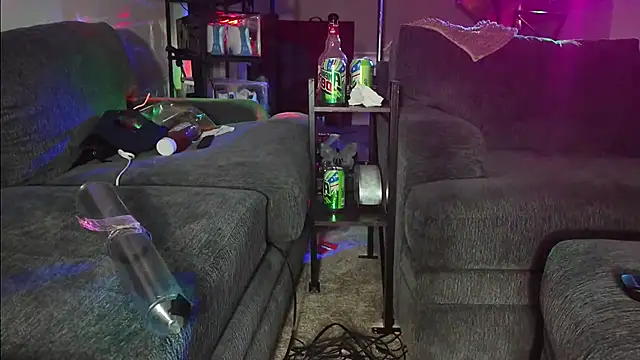Triggerhappycj100 Live XXX-Chat