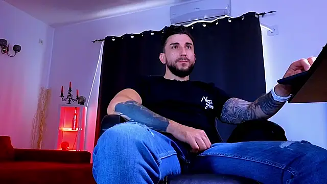 دردشة MightyAaron66 الجنسية المباشرة