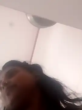 Chat +18 de Mnisha6619 ao vivo
