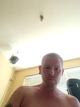 piercingpik live XXX chat