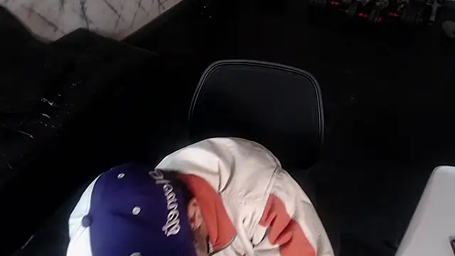 Онлайн чат XXX Angel_Marzel_