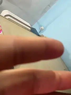 הופעת וובקאם של Dimpu_queens