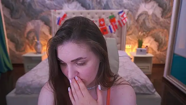 Chat XXX en directo de EmmyCharmm