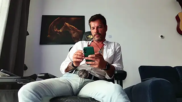 ChrisKox live XXX chat