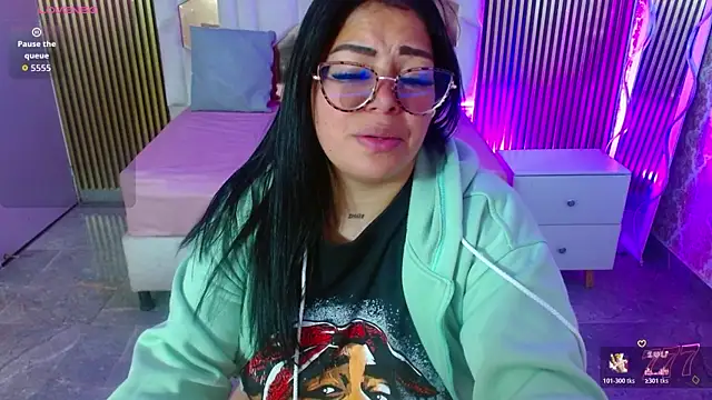 Chat XXX Live martinna_tay
