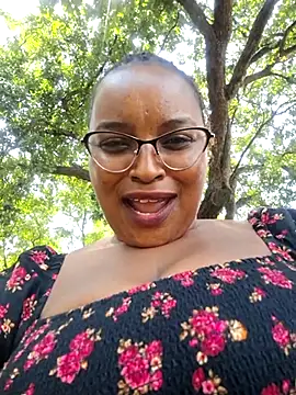 Goddess_of_Hearts' Live XXX Chat
