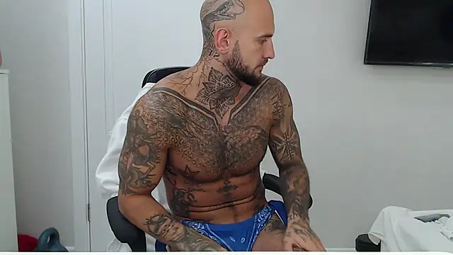 Chatroom XXX en direct de maxi_foxxx